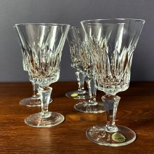 Kryształowe kieliszki do wina