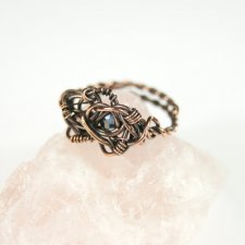 Terahertz regulowany pierścionek z miedzi