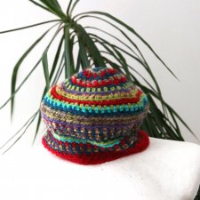 Na  drutach Czapka Handmade