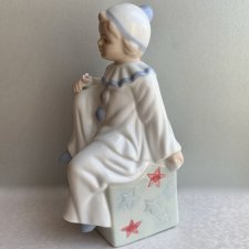 Casades Valencia Spain 20cm.  ❤ Pełna wdzięku figurka ❤ Jakościowa figurka porcelanowa