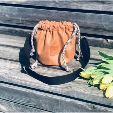 Mała torebka typu worek "Mili Bucket Bag" - camel beż