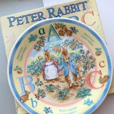 Limitowana edycja ❀ڿڰۣ❀ WEDGWOOD 1997r. ❀ڿڰۣ❀ Peter Rabbit ❀ڿڰۣ❀ RZADKOŚĆ ❀ڿڰۣ❀ Nowy porcelanowy talerz