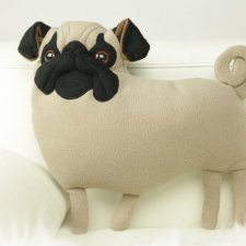 poduszka mops + haft, personalizowany prezent pies