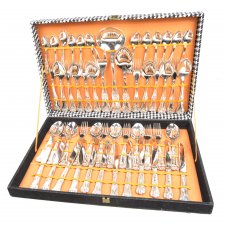 Zestaw posrebrzanych sztućców dla 12 osób, Restucci S.P.A, Włochy lata 70.