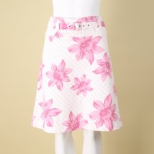 Biała spódnica w różowe kwiaty Jane Norman