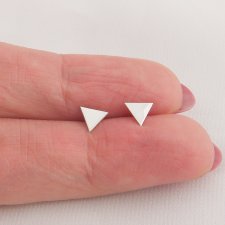 Kolczyki trójkąt trójkąty geometryczne srebrne małe sztyfty