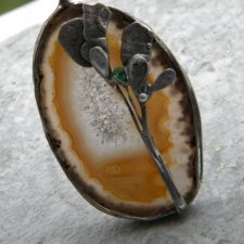 Duży wisior - roślina na agacie - perły - naszyjnik