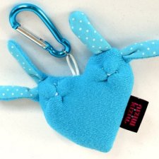 brelok niebieskie króliki / zakochane króliki /serce handmade