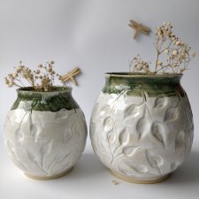 Zestaw z dwóch wazonów ceramicznych 2