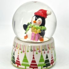 Kula śniegowa figurka świąteczna pingwin