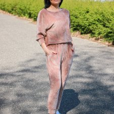 Damski dres welurowy beżowy rozmiar S