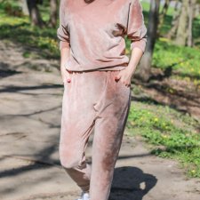 Damski dres welurowy beżowy rozmiar M/L