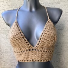 Recznie robiony beżowy top na szydełku crochet braletka wiązana na plecach