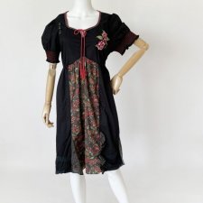 Sukienka w folkowym stylu DRT263