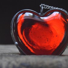 Glass Red Heart  - wisior serce