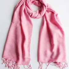 szal vintage różowy srebrzysta nitka CMYK Accessories