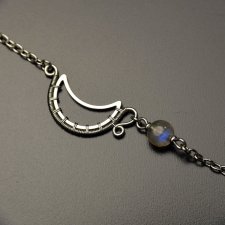 Bransoletka półksiężyc z niebieskim labradorytem, wire wrapping księżyc, labradoryt