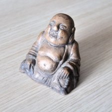 Figurka Śmiejący się Budda kamień