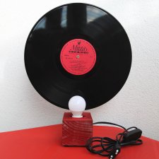 Unikatowa lampa drewniana z prawdziwym winylem, czerwona lampka nocna/stołowa