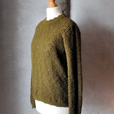 Bawełniany ażurowy sweter oliwkowy S