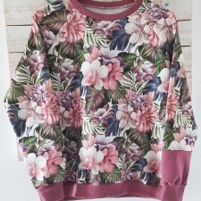 Kolorowa bluza w kwiaty