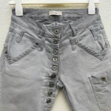 TREDY  -  SZARE  JEANSY