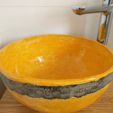 Ceramiczna umywalka łazienkowa nablatowa