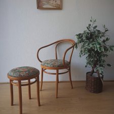 Drewniane krzesło i stołek Radomsko / Thonet, lata 50.