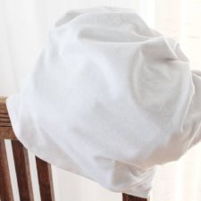 cienka czapka BEANIE biała handmade