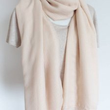 SZAL VINTAGE beżowy wytłaczana krata