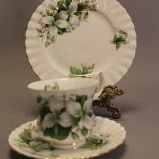 Filiżanka Royal Albert Trillium Piękny zestaw Śniadaniowy Angielska przepiękna porcelana