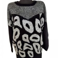 VERO  MODA -  WZORZYSTY SWETER