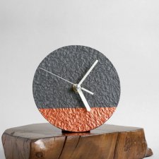 Minimalistyczny zegar z papieru z recyklingu