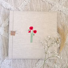 Lniany album z haftem - motyw rośliny