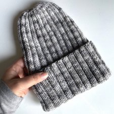 Wywijana czapka merino HELLI 100% Baby Merino Ręcznie Farbowana Szara - od ręki