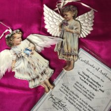 1998  by Donna Gelsinger - Heaven’s Little Angels ornaments - kolekcjonerskie porcelanowe zawieszki sygnowane z certyfikatem The bradford editions 2/3