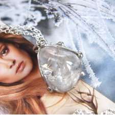 Naszyjnik: wisiorek z łańcuszkiem, kryształ górski bryłka