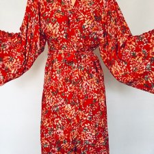 KIMONO MAXI czerwone kwiaty, Długi lekki szlafrok damski, zwiewny szlafrok do kostek, boho kimono w kwiaty