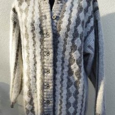 NAHAR  DESIGNED IN ITALY - SWETER