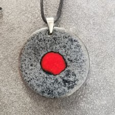 Naszyjnik ceramiczny czerwony punkt