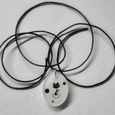 Czarny kot różne oczka