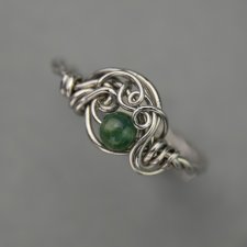 Pierścionek regulowany agat mszysty, wire wrapping, stal chirurgiczna