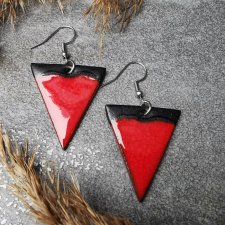 Ceramiczne kolczyki trójkąty czerwone
