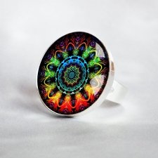 mandala :: unikatowy duży pierścień z grafiką w oprawie srebrnej