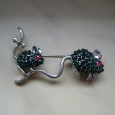 BROSZKA ZAWIESZKA MYSZKI DWIE