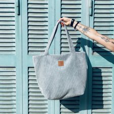 Duża torba ze sztruksu "Mili City Vibes" - niebieska
