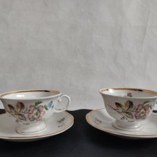 dwie filiżanki ze spodkami-Karolina-vintage