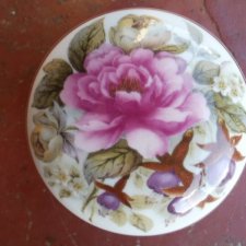 gallery  Fine Bone China Staffordshire England  szlachetnie porcelanowe puzdro uroczo kwiatowo zdobione