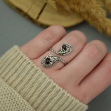 Pierścionek regulowany granat, wire wrapping, stal chirurgiczna