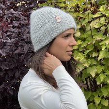 Ręcznie robiona czapka beanie AUREA 100% Baby Merino plus moher i jedwab 22/44 Jasny Szary